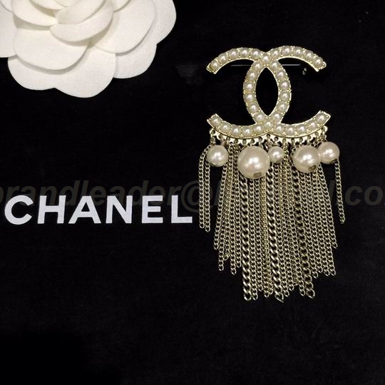 Chanel Brooch 9